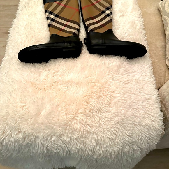 Burberry Rain Boots - Picture 2 of 3